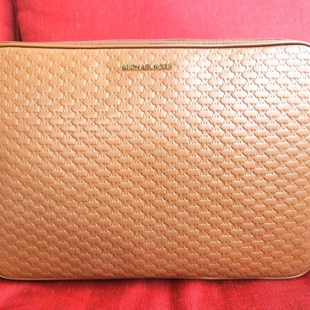 Michael Kors Kali Large Shoulder Tote W/ Laptop Case Vegan Leather Luggage - Picture 10 of 14